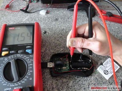 創(chuàng)意無極限 為無線鼠標換上內(nèi)置充電電池，實現(xiàn)通電狀態(tài)下的便捷維護與電壓測量